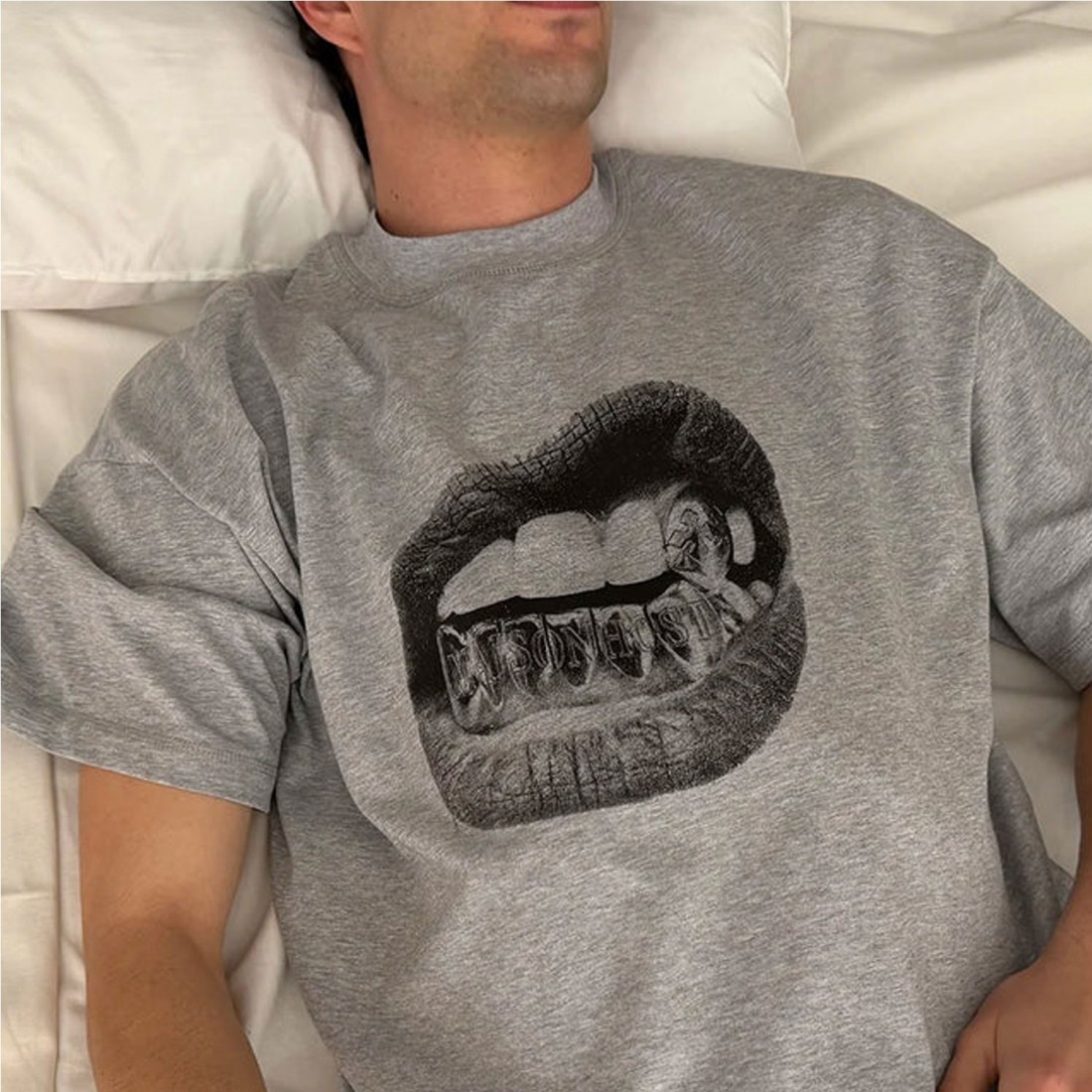 MAISON HOST GRILLZ TEE GRIS