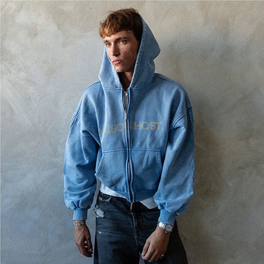 MAISON HOST ERODE ZIPPED HOOD AZUL CLARO