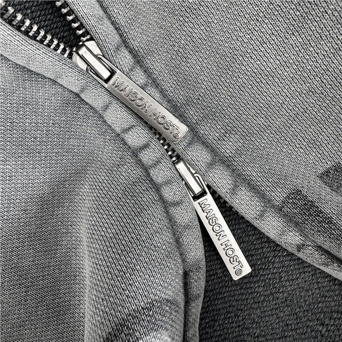 MAISON HOST ERODE ZIPPED HOOD GRIS