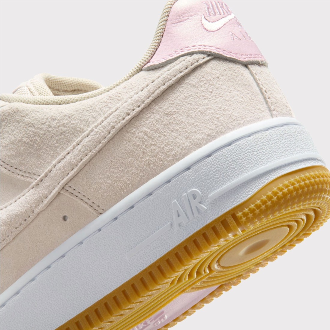 NIKE SB AIR FORCE 1 BEIGE