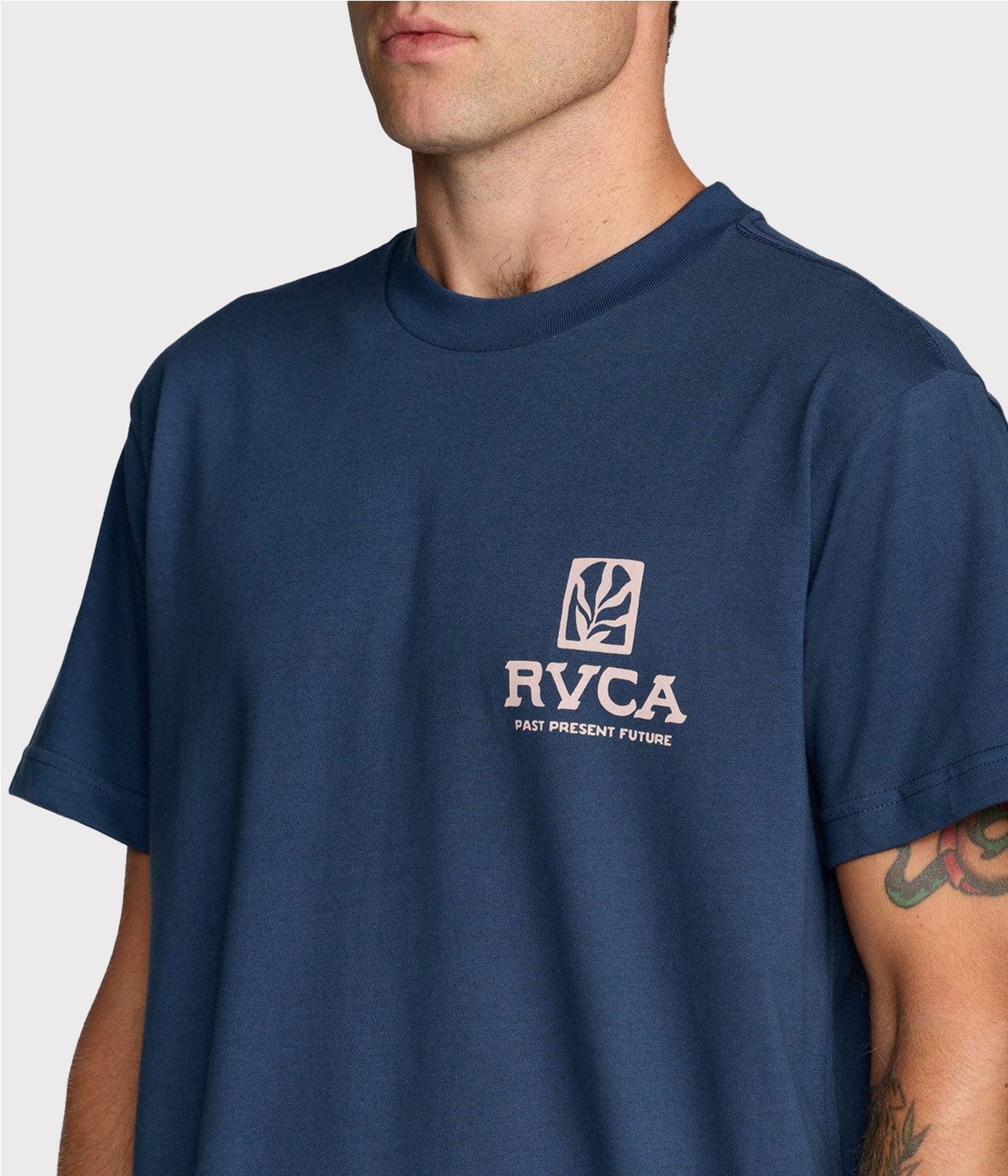 RVCA PALMGROVE TEE