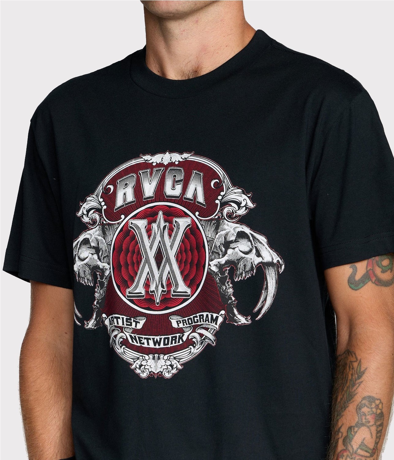 RVCA SABER TEE