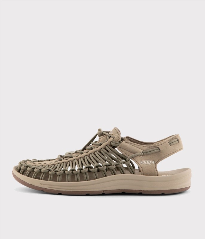 KEEN UNEEK M