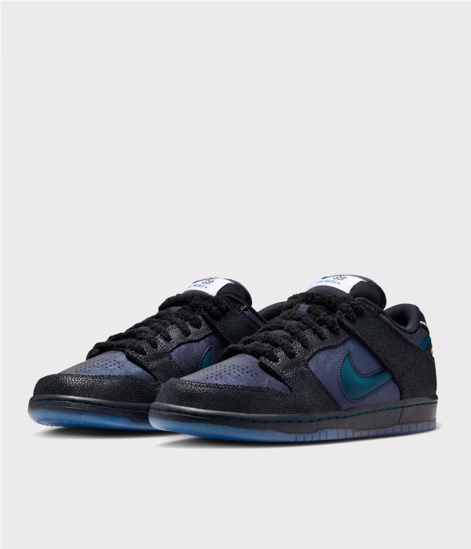 NIKE SB DUNK LOW PRO QS BT