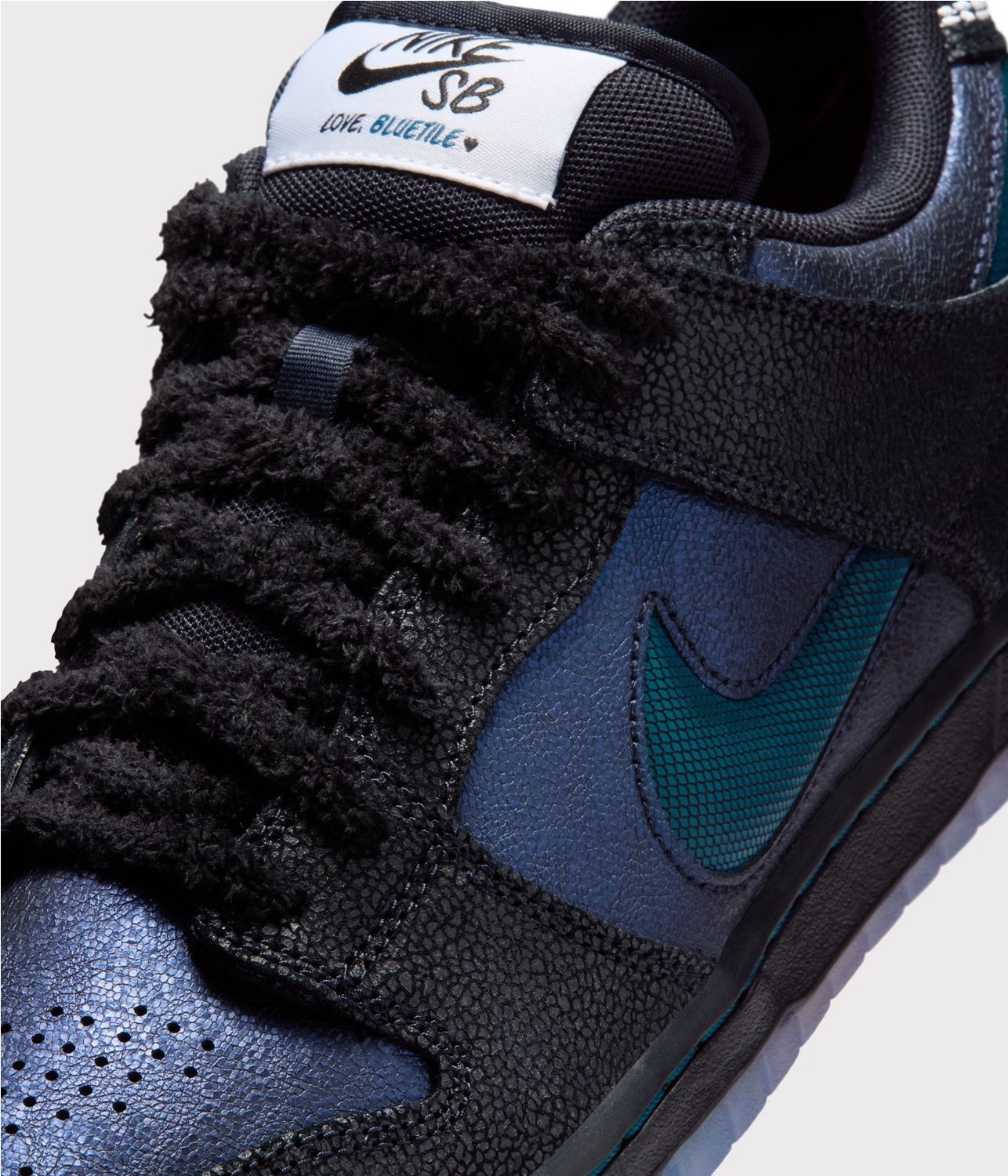 NIKE SB DUNK LOW PRO QS BT