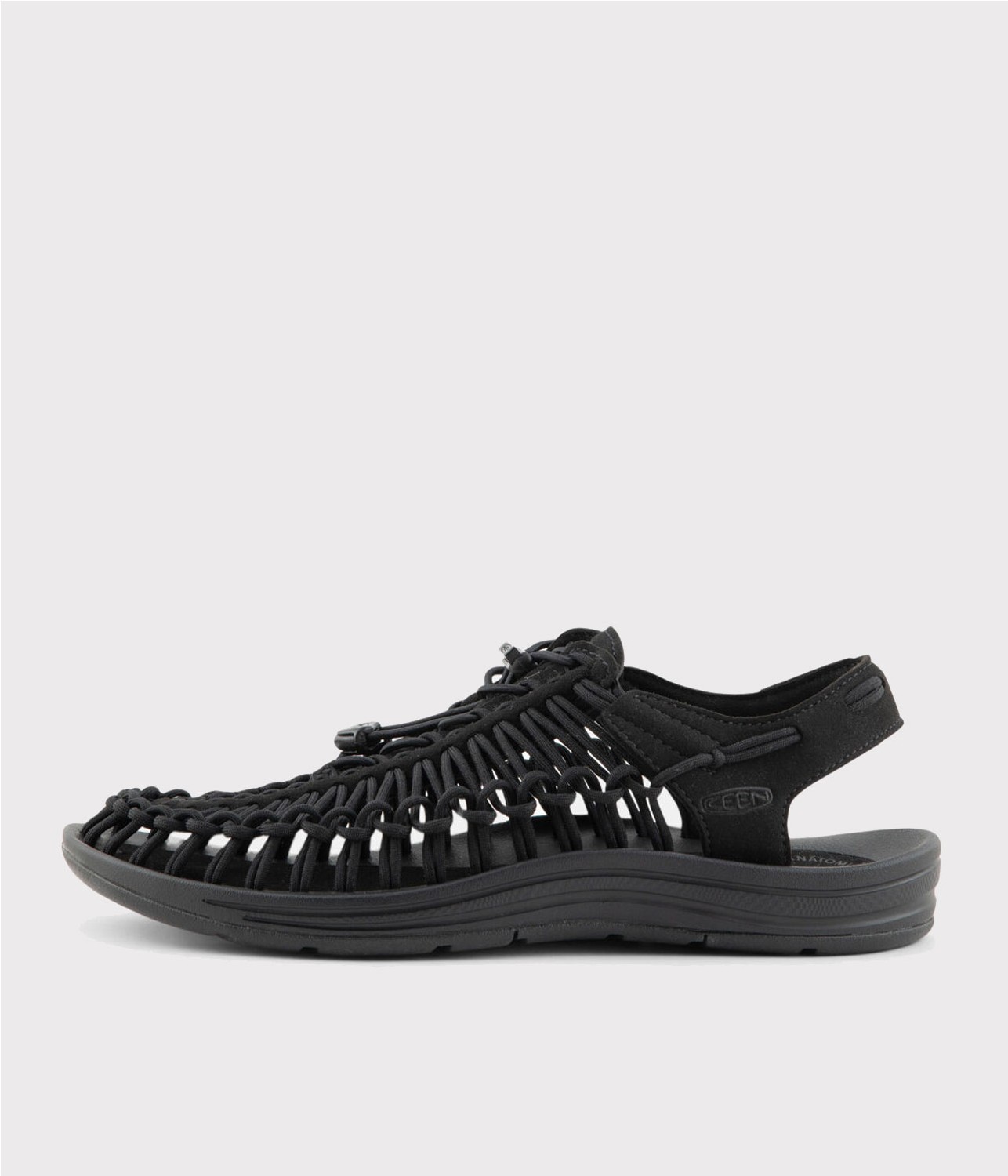 KEEN UNEEK M