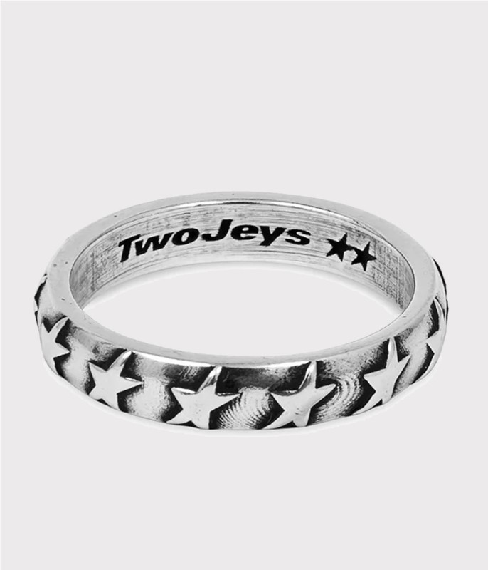 TWOJEYS STAR STUDDED RING