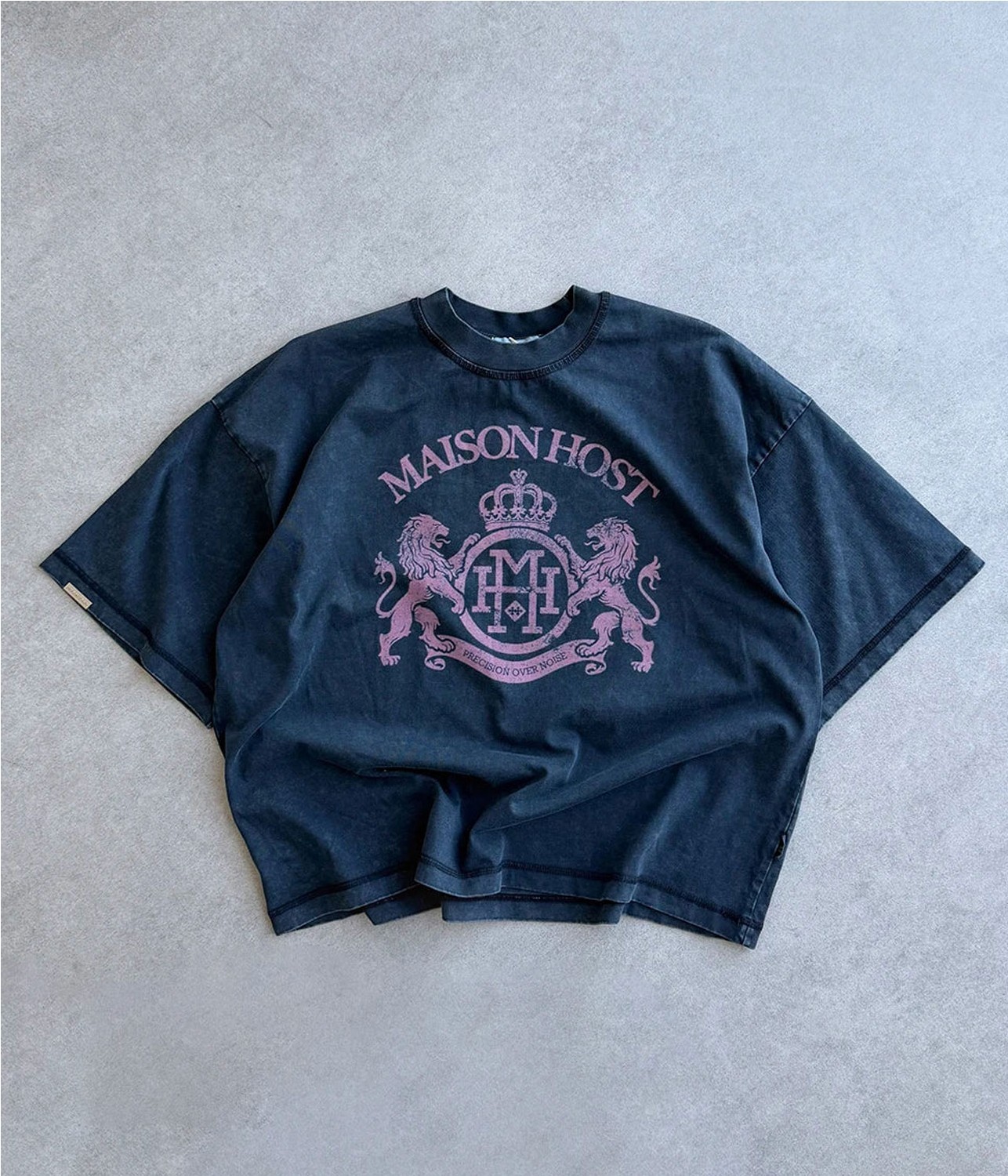MAISON HOST CREST TEE
