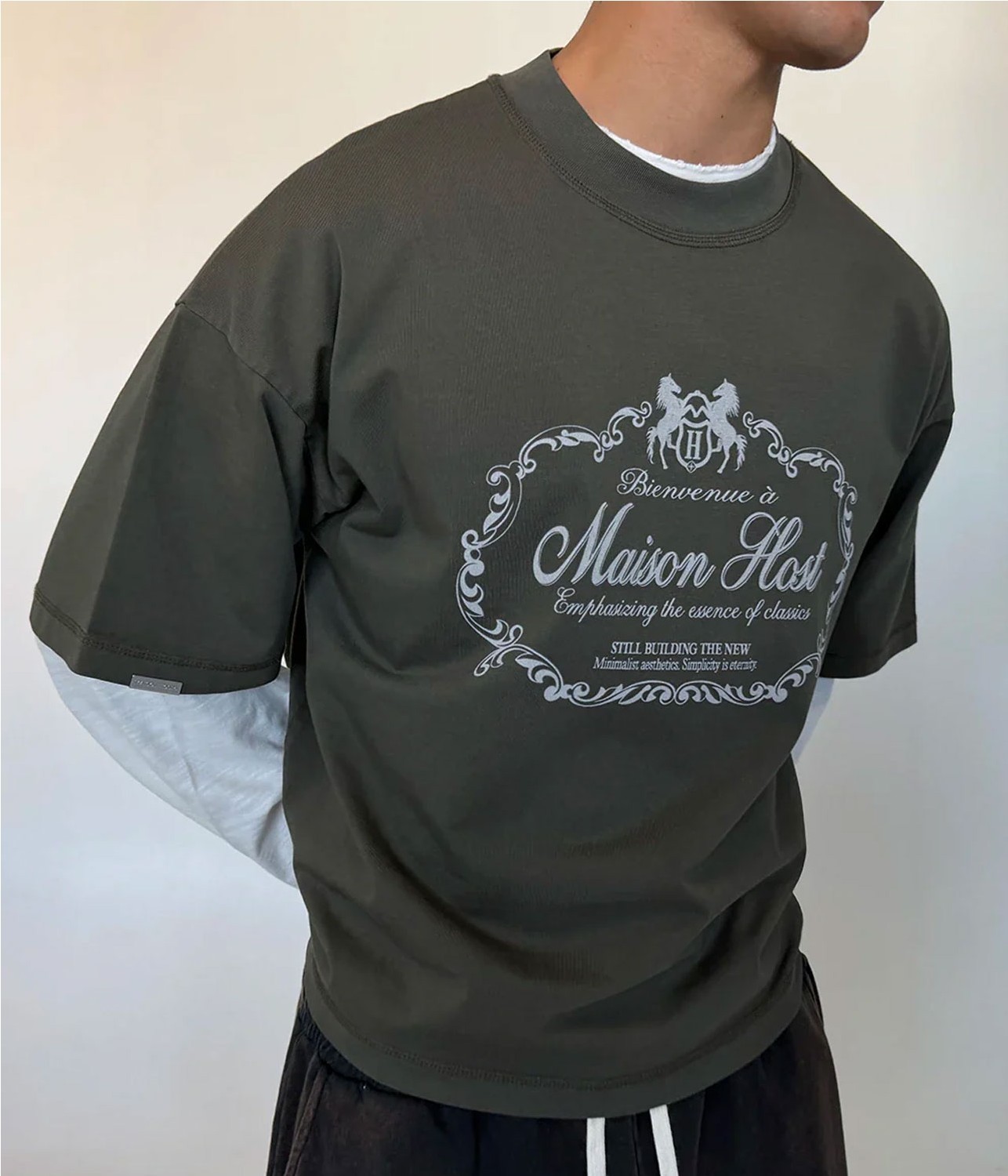 MAISON HOST BIENVENUE TEE