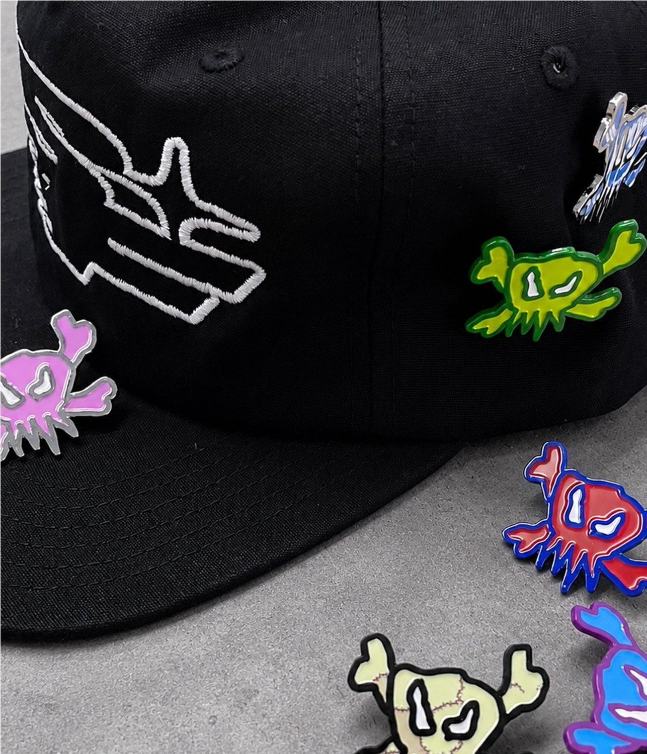 6IXT4OUR MYSTERY PIN