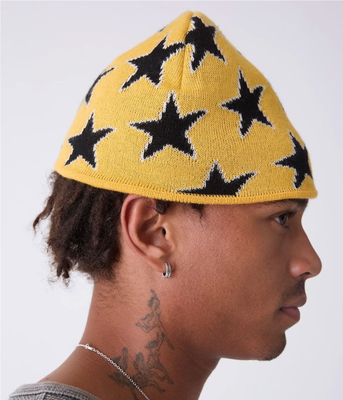 TWOJEYS ALL-OVER STARS BEANIE