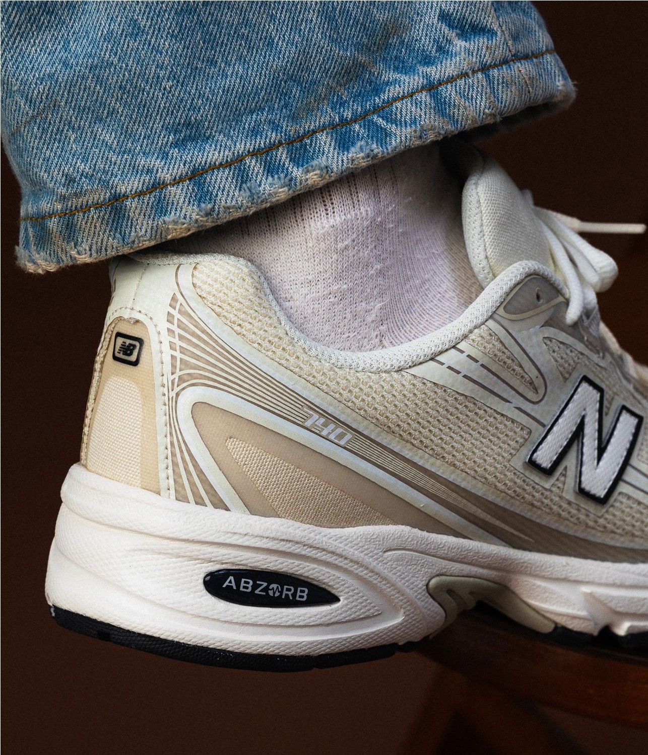 NEW BALANCE 740