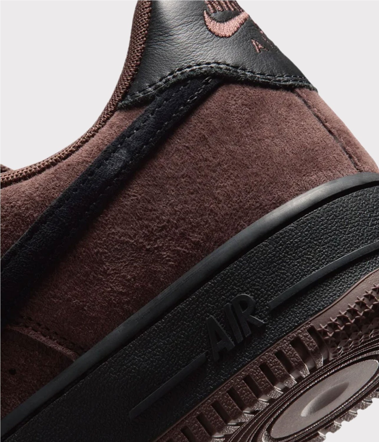 NIKE SB AIR FORCE 1