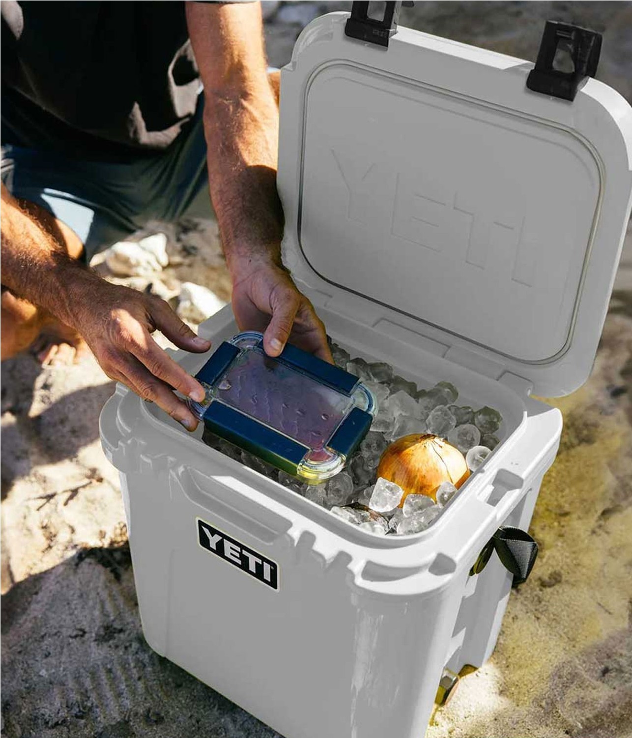 YETI INTL ROADIE 24 2.0