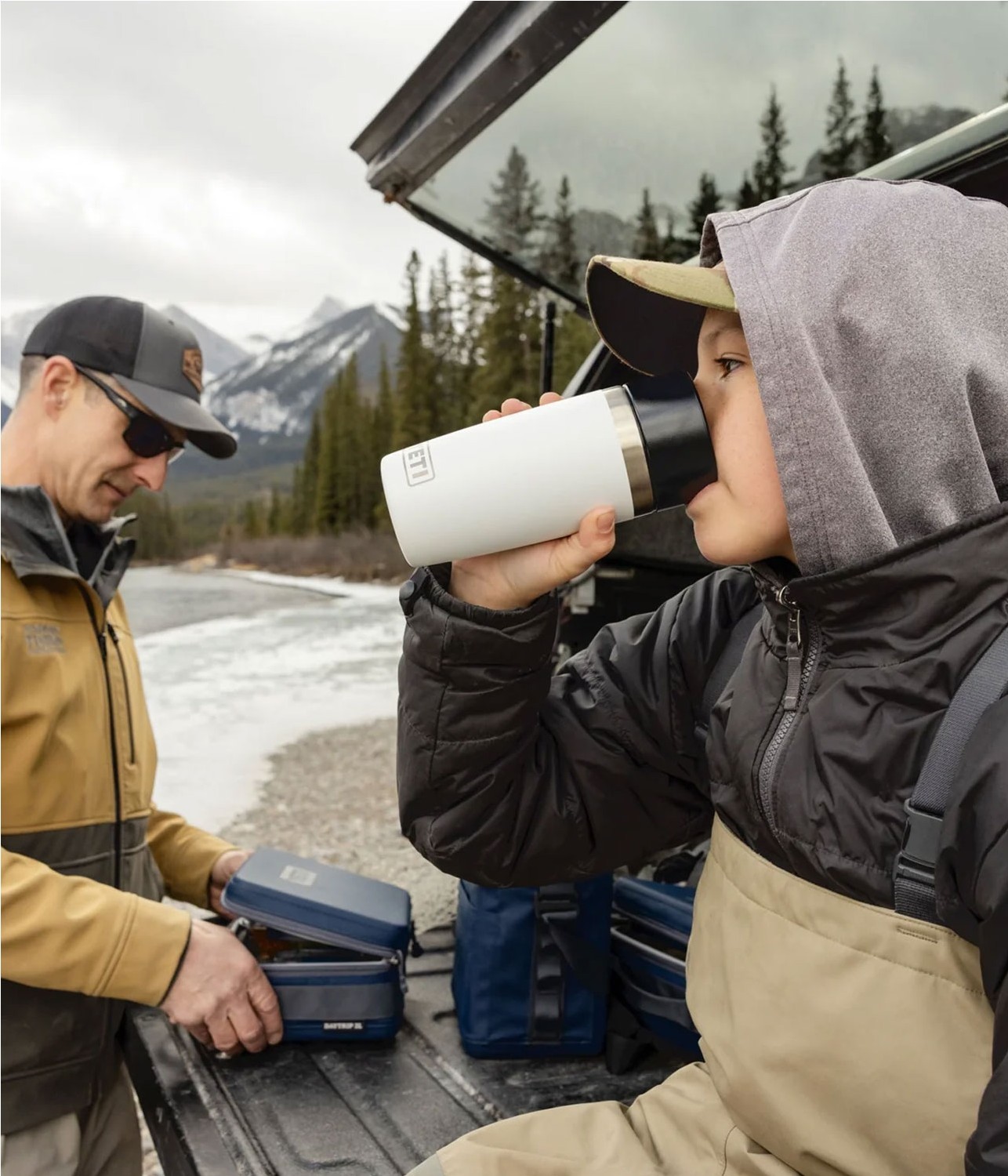 YETI RAMBLER TRAVEL BOTTLE 12