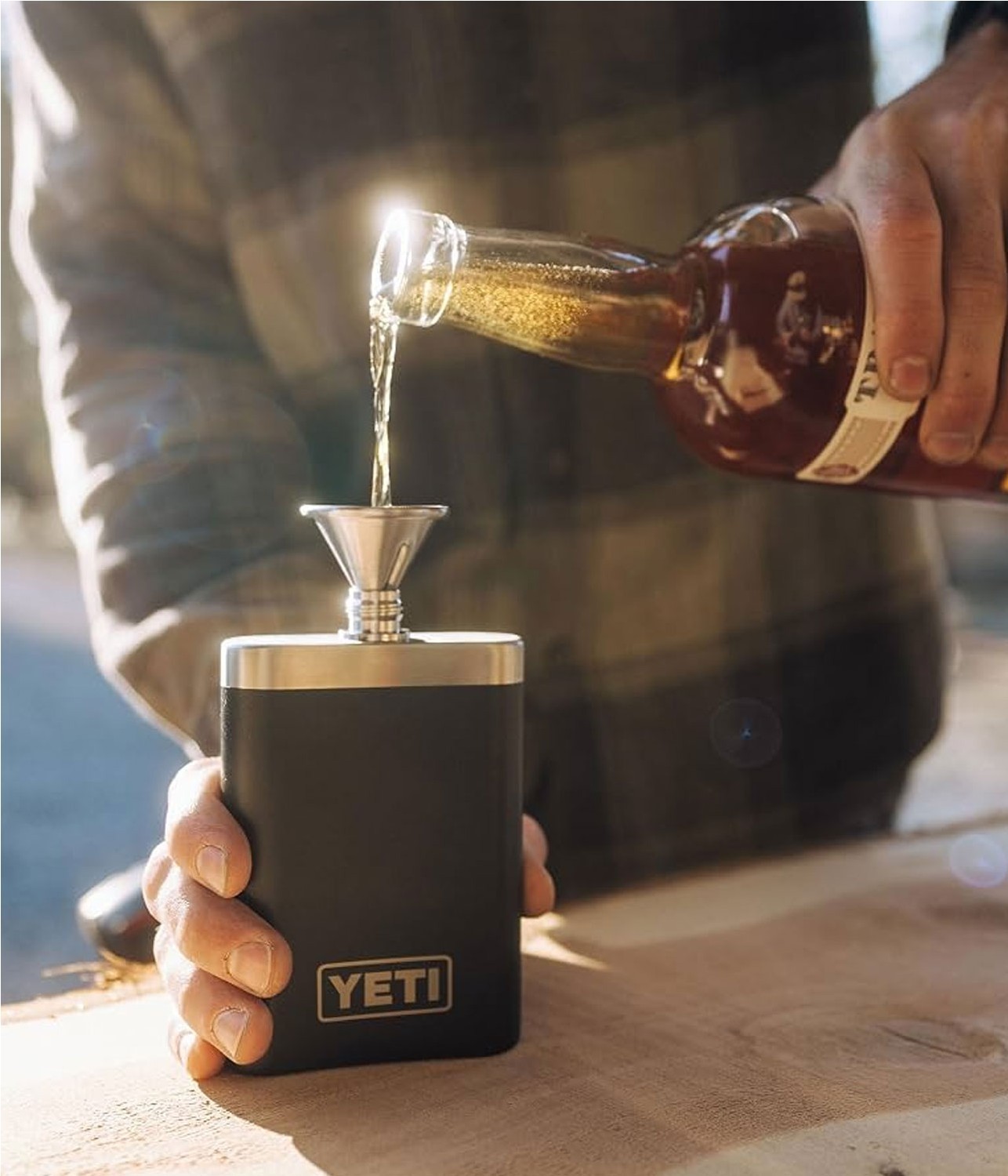YETI RAMBLER FLASK