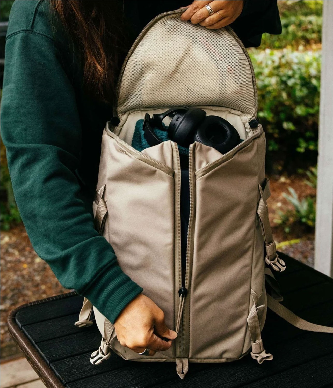 YETI RANCHERO BACKPACK 27L