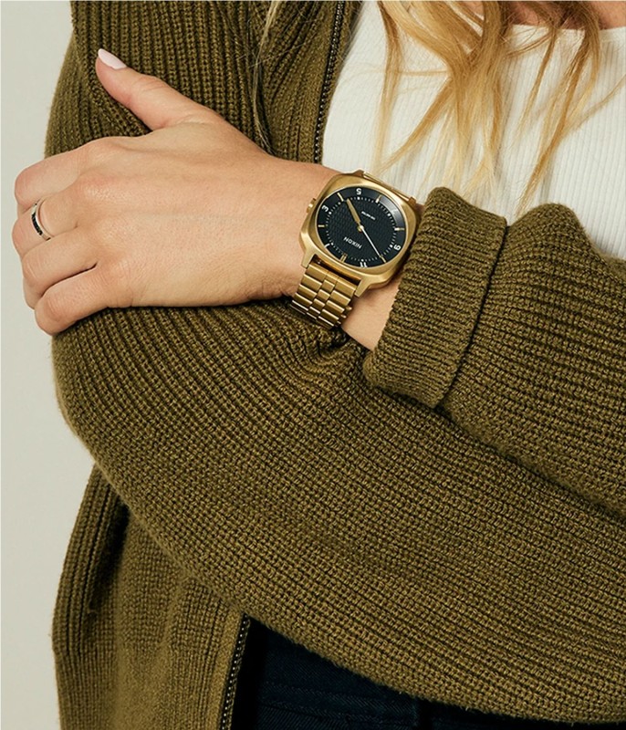 NIXON FREMONT 40