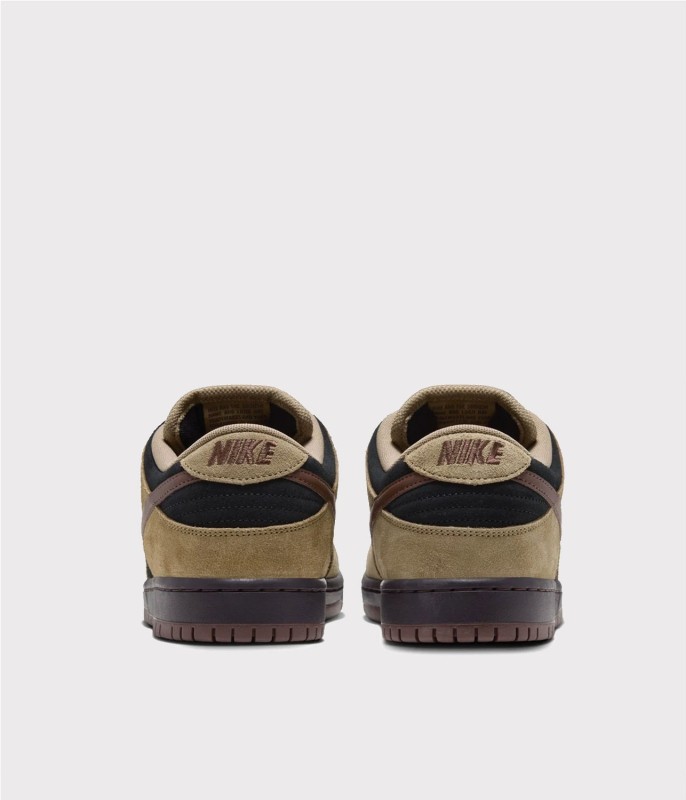 NIKE SB DUNK LOW PRO